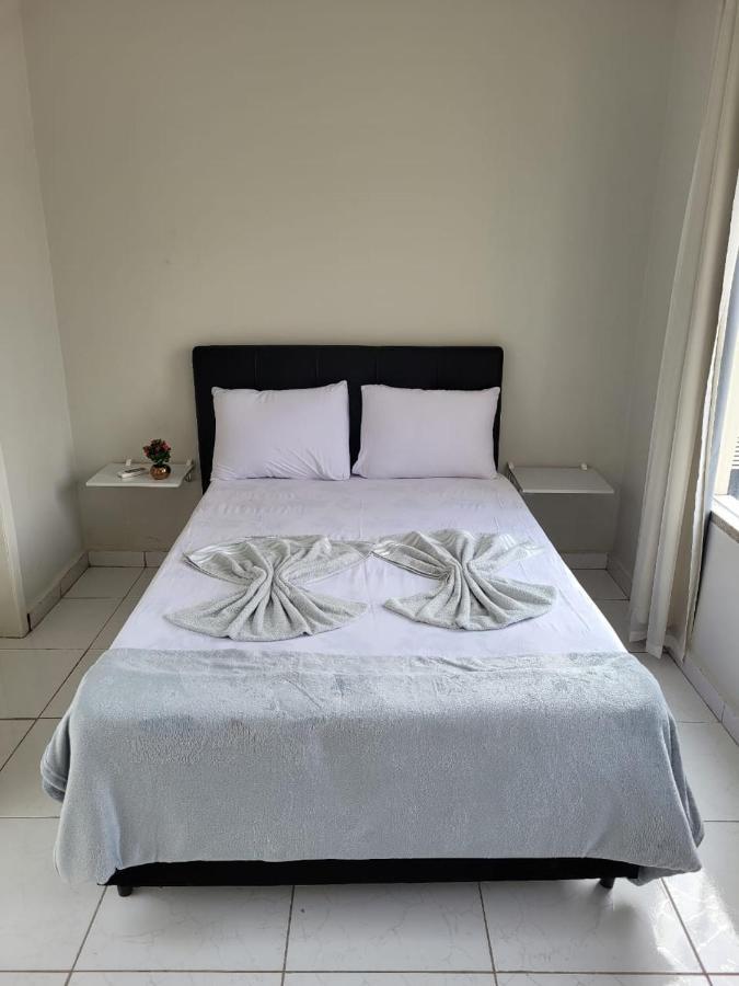 Sobrado 4 Amplo E Confortavel Em Condominio Corumba Bagian luar foto