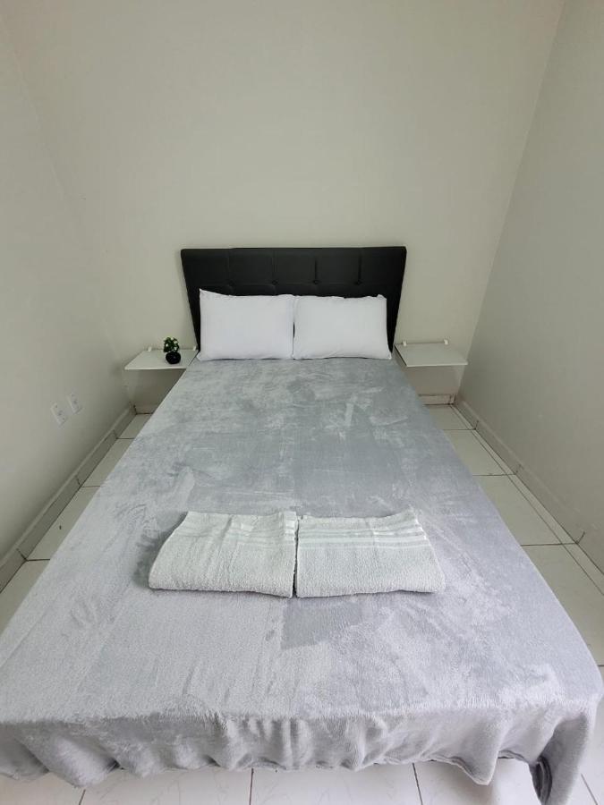 Sobrado 4 Amplo E Confortavel Em Condominio Corumba Bagian luar foto